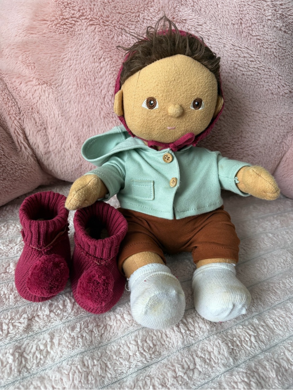 Olli Ella 14" Poseable Dinkum Doll Bundle with Extra Knit Outfits & Booties